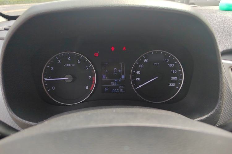 Used Hyundai ix25 2015 1.6L Automatic Two-Wheel Drive Fashionable GS Model Instrument Cluster