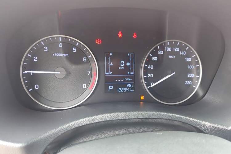 Used Hyundai ix25 2015 1.6L Automatic Two-Wheel Drive Smart GLS Trim Instrument Cluster