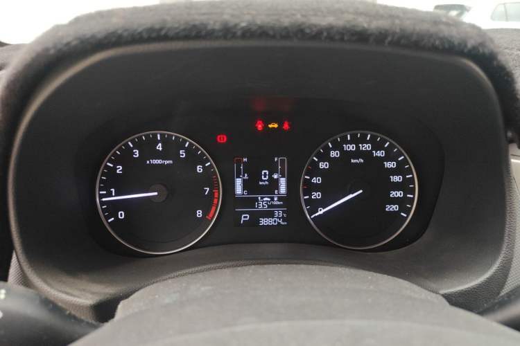Used Hyundai ix25 2015 1.6L Automatic Two-Wheel Drive Smart GLS Trim Instrument Cluster