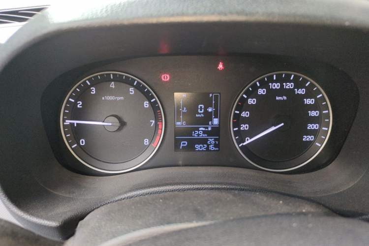 Used Hyundai ix25 2015 1.6L Automatic Two-Wheel Drive Smart GLS Trim Instrument Cluster