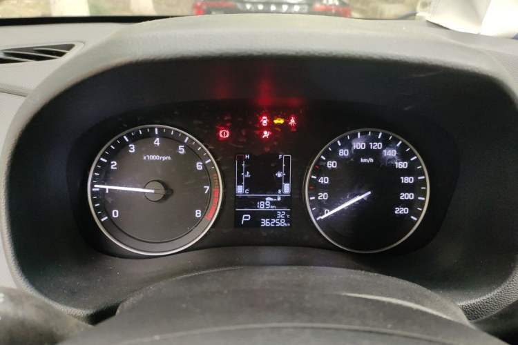 Used Hyundai ix25 2015 1.6L Automatic Two-Wheel Drive Smart GLS Trim Instrument Cluster