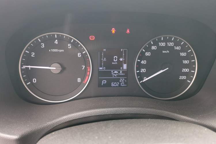 Used Hyundai ix25 2015 1.6L Automatic Two-Wheel Drive Smart GLS Trim Instrument Cluster