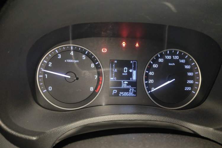 Used Hyundai ix25 2015 1.6L Automatic Two-Wheel Drive Smart GLS Trim Instrument Cluster