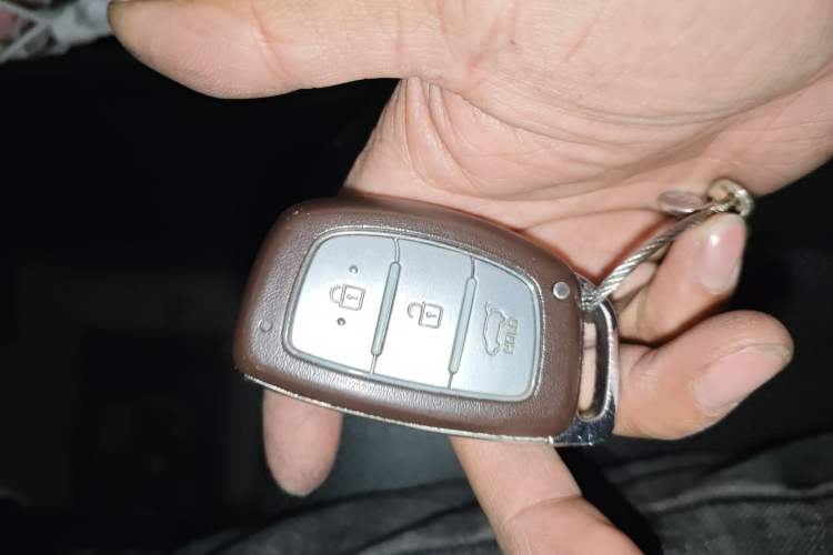 Used Hyundai ix25 2015 1.6L Automatic Two-Wheel Drive Smart GLS Trim Interior 1