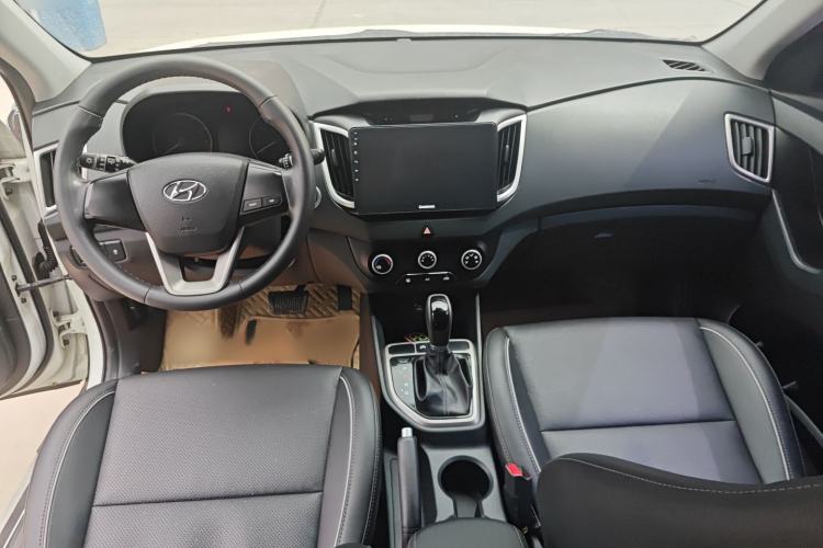 Used Hyundai ix25 2015 1.6L Automatic Two-Wheel Drive Smart GLS Trim Interior 1