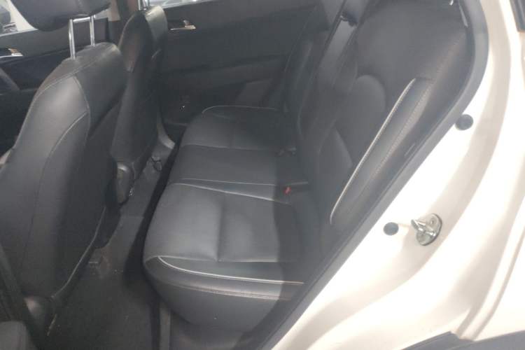Used Hyundai ix25 2015 1.6L Automatic Two-Wheel Drive Smart GLS Trim Interior 2