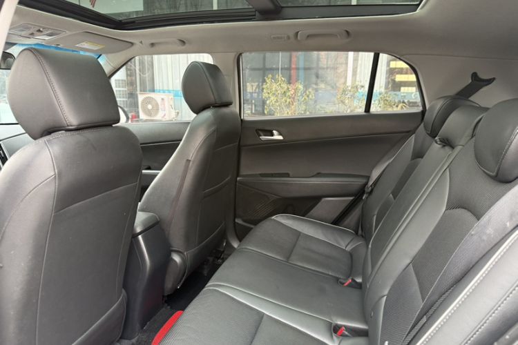 Used Hyundai ix25 2015 1.6L Automatic Two-Wheel Drive Smart GLS Trim Interior 2
