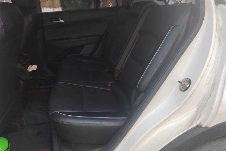 Used Hyundai ix25 2015 1.6L Automatic Two-Wheel Drive Smart GLS Trim Interior 4