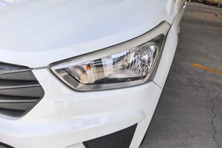 Used Hyundai ix25 2015 1.6L Manual Two-Wheel Drive Fashionable GS Model Left Front Headlight