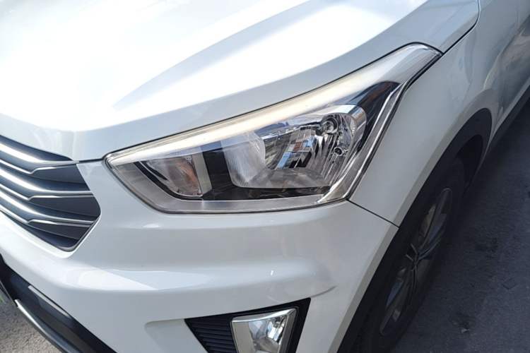 Used Hyundai ix25 2015 1.6L Automatic Two-Wheel Drive Smart GLS Trim Left Front Headlight