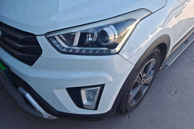 Used Hyundai ix25 2015 2.0L Automatic Two-Wheel Drive Intelligent GLS Left Front Headlight