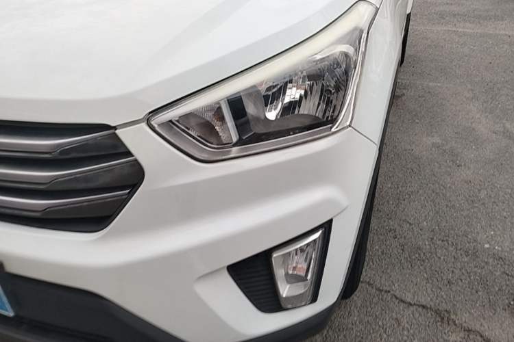 Used Hyundai ix25 2015 1.6L Automatic Two-Wheel Drive Smart GLS Trim Left Front Headlight