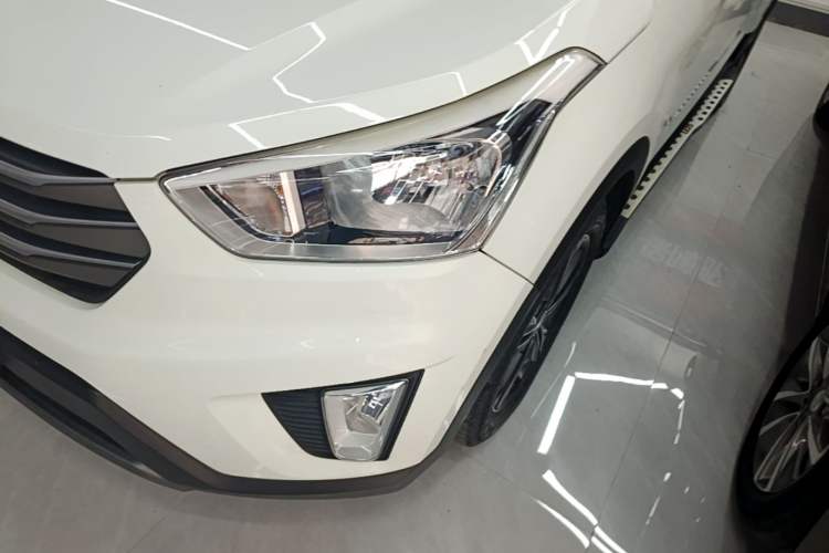 Used Hyundai ix25 2015 1.6L Automatic Two-Wheel Drive Smart GLS Trim Left Front Headlight