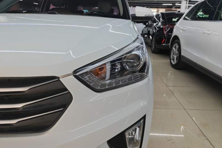 Used Hyundai ix25 2015 1.6L Automatic Two-Wheel Drive Smart GLS Trim Left Front Headlight