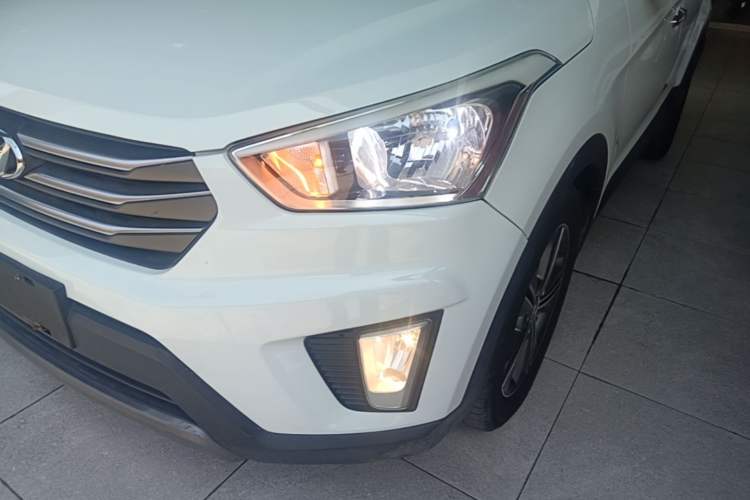 Used Hyundai ix25 2015 1.6L Automatic Two-Wheel Drive Smart GLS Trim Left Front Headlight