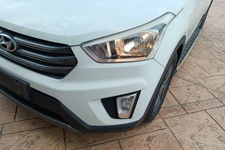 Used Hyundai ix25 2015 1.6L Automatic Two-Wheel Drive Smart GLS Trim Left Front Headlight