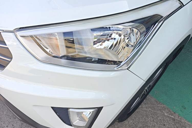 Used Hyundai ix25 2015 1.6L Automatic Two-Wheel Drive Smart GLS Trim Left Front Headlight