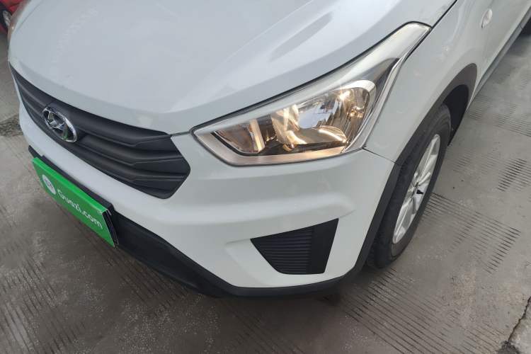 Used Hyundai ix25 2015 1.6L Manual Two-Wheel Drive Fashionable GS Model Left Front Headlight