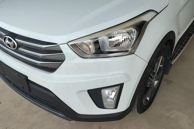 Used Hyundai ix25 2015 1.6L Automatic Two-Wheel Drive Smart GLS Trim Left Front Headlight