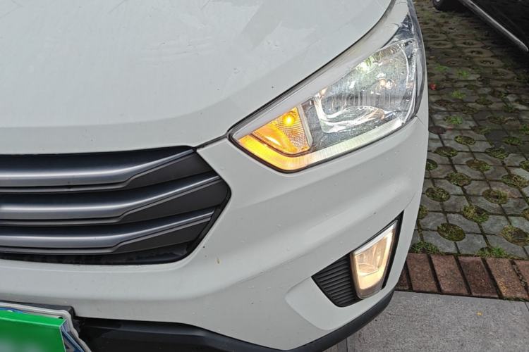 Used Hyundai ix25 2015 1.6L Automatic Two-Wheel Drive Smart GLS Trim Left Front Headlight
