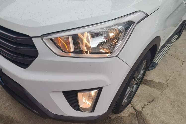 Used Hyundai ix25 2015 1.6L Automatic Two-Wheel Drive Smart GLS Trim Left Front Headlight