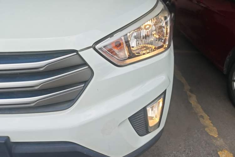 Used Hyundai ix25 2015 1.6L Automatic Two-Wheel Drive Smart GLS Trim Left Front Headlight