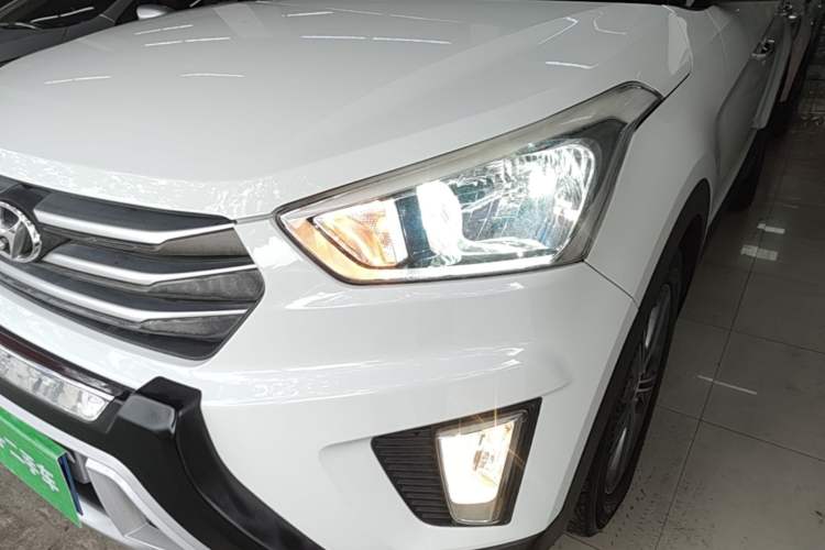 Used Hyundai ix25 2015 1.6L Automatic Two-Wheel Drive Smart GLS Trim Left Front Headlight