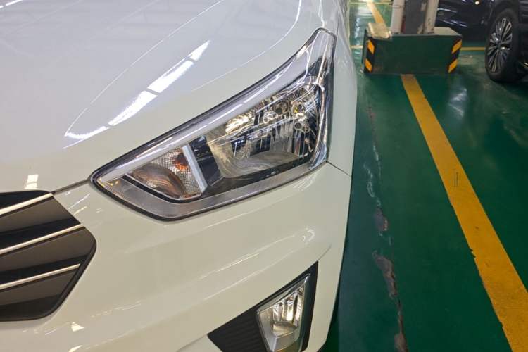 Used Hyundai ix25 2015 1.6L Automatic Two-Wheel Drive Smart GLS Trim Left Front Headlight