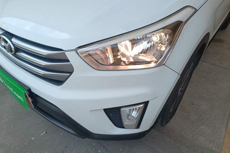 Used Hyundai ix25 2015 1.6L Automatic Two-Wheel Drive Smart GLS Trim Left Front Headlight