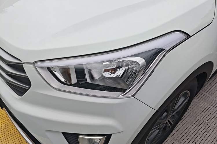Used Hyundai ix25 2015 1.6L Automatic Two-Wheel Drive Smart GLS Trim Left Front Headlight