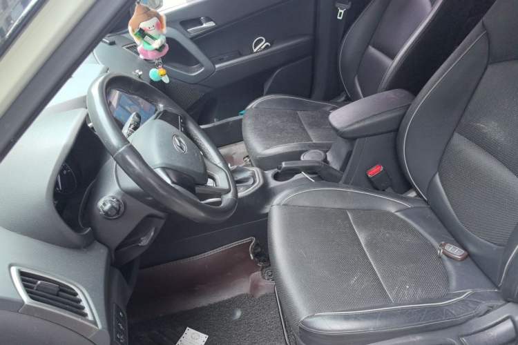 Used Hyundai ix25 2015 1.6L Automatic Two-Wheel Drive Smart GLS Trim Left Front Seat