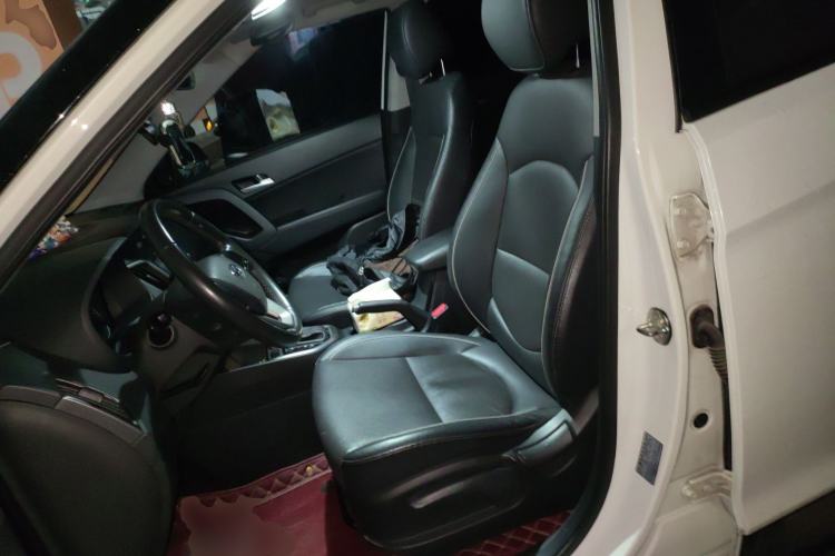 Used Hyundai ix25 2015 1.6L Automatic Two-Wheel Drive Smart GLS Trim Left Front Seat