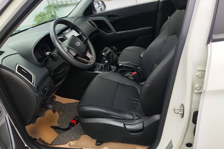 Used Hyundai ix25 2015 1.6L Manual Two-Wheel Drive Fashionable GS Model Left Front Seat