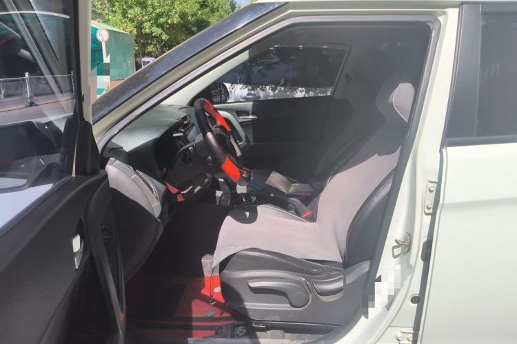 Used Hyundai ix25 2015 1.6L Automatic Two-Wheel Drive Smart GLS Trim Left Front Seat