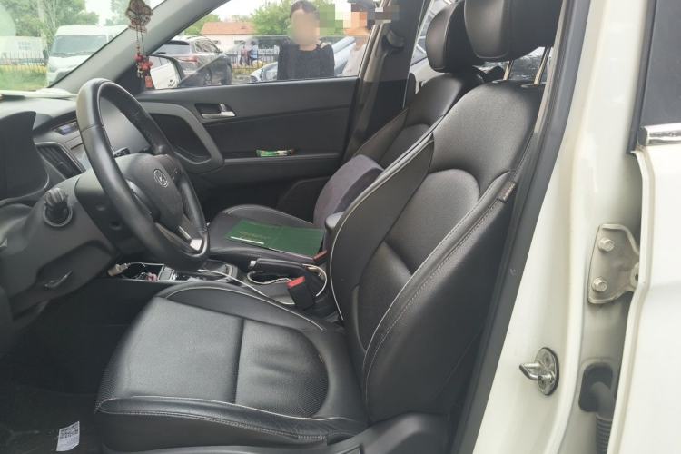 Used Hyundai ix25 2015 1.6L Automatic Two-Wheel Drive Smart GLS Trim Left Front Seat