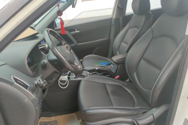 Used Hyundai ix25 2015 1.6L Automatic Two-Wheel Drive Smart GLS Trim Left Front Seat
