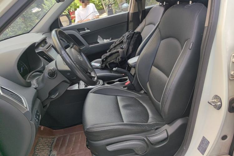 Used Hyundai ix25 2015 1.6L Automatic Two-Wheel Drive Smart GLS Trim Left Front Seat