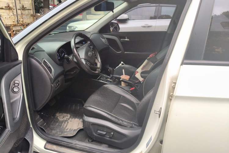 Used Hyundai ix25 2015 2.0L Automatic Two-Wheel Drive Intelligent GLS Left Front Seat