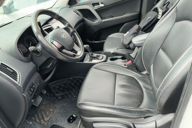 Used Hyundai ix25 2015 1.6L Automatic Two-Wheel Drive Smart GLS Trim Left Front Seat
