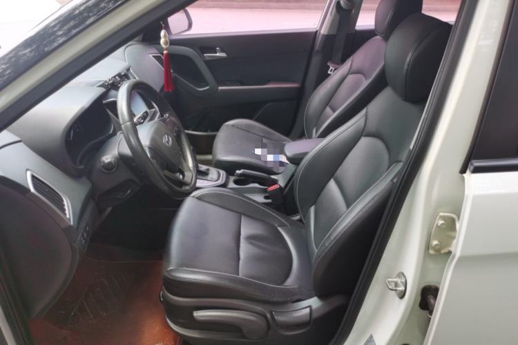 Used Hyundai ix25 2015 1.6L Automatic Two-Wheel Drive Smart GLS Trim Left Front Seat