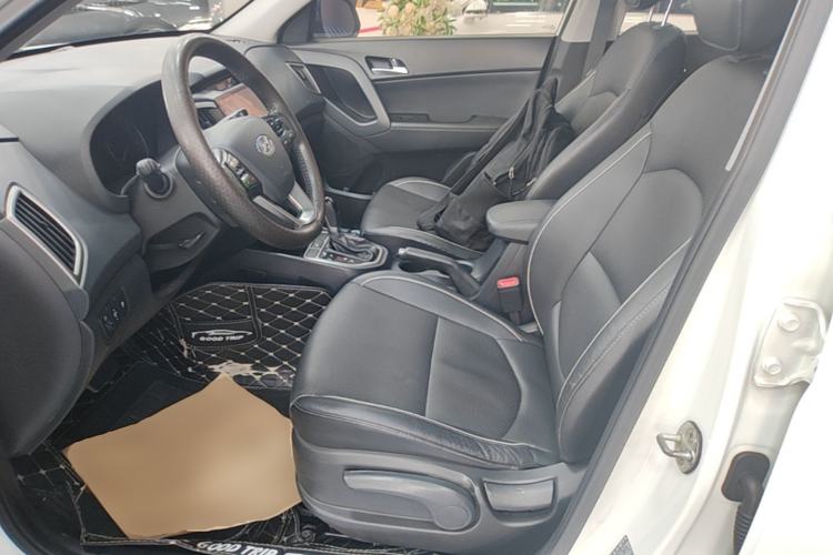 Used Hyundai ix25 2015 1.6L Automatic Two-Wheel Drive Smart GLS Trim Left Front Seat