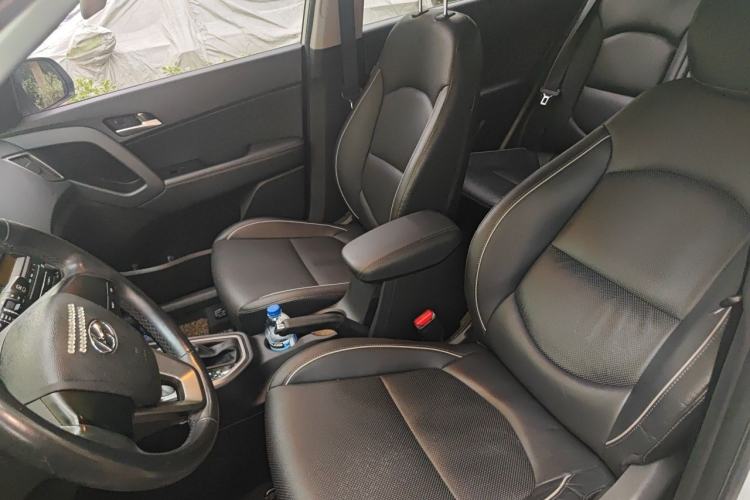 Used Hyundai ix25 2015 1.6L Automatic Two-Wheel Drive Smart GLS Trim Left Front Seat