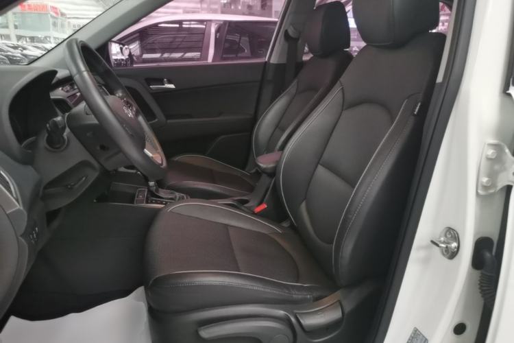 Used Hyundai ix25 2015 1.6L Automatic Two-Wheel Drive Smart GLS Trim Left Front Seat