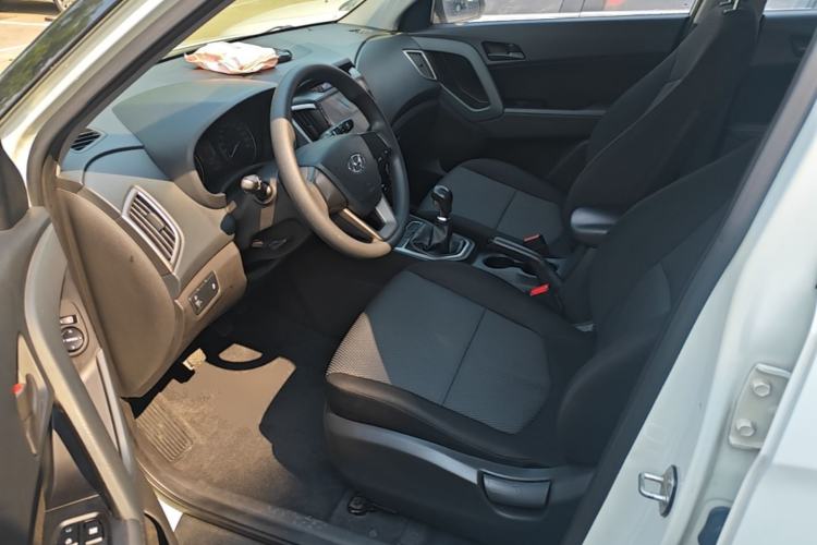 Used Hyundai ix25 2015 1.6L Manual Two-Wheel Drive Fashionable GS Model Left Front Seat