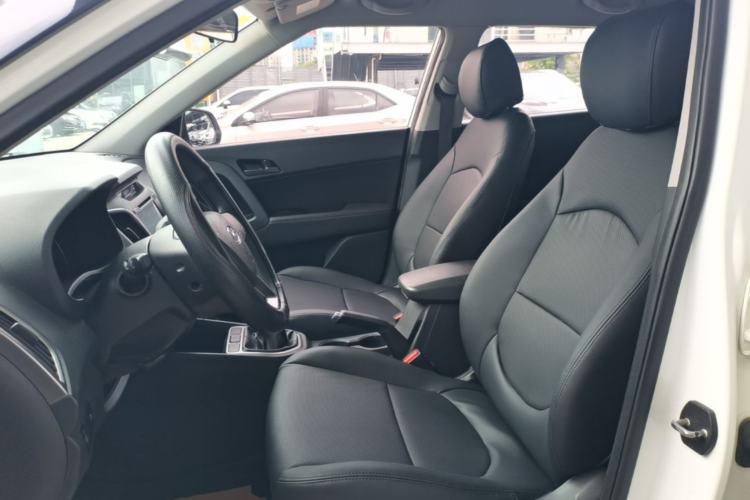 Used Hyundai ix25 2015 1.6L Manual Two-Wheel Drive Fashionable GS Model Left Front Seat