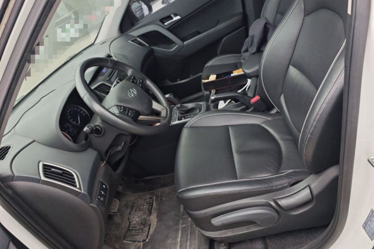 Used Hyundai ix25 2015 1.6L Automatic Two-Wheel Drive Smart GLS Trim Left Front Seat