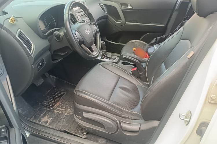 Used Hyundai ix25 2015 1.6L Automatic Two-Wheel Drive Smart GLS Trim Left Front Seat