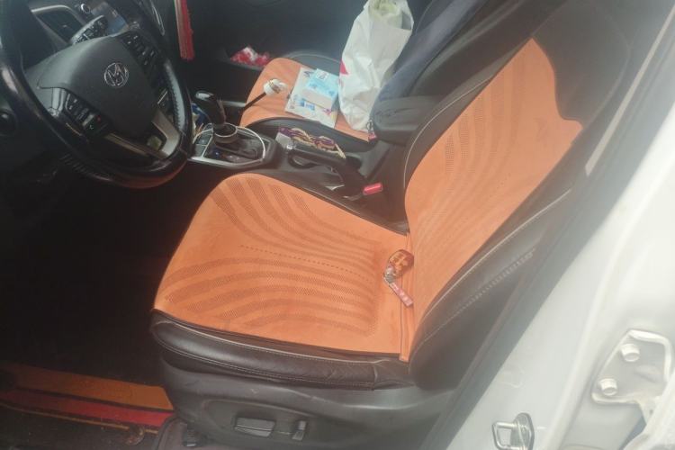 Used Hyundai ix25 2015 1.6L Automatic Two-Wheel-Drive Deluxe DLX Model Left Front Seat