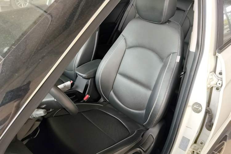 Used Hyundai ix25 2015 1.6L Automatic Two-Wheel Drive Smart GLS Trim Left Front Seat
