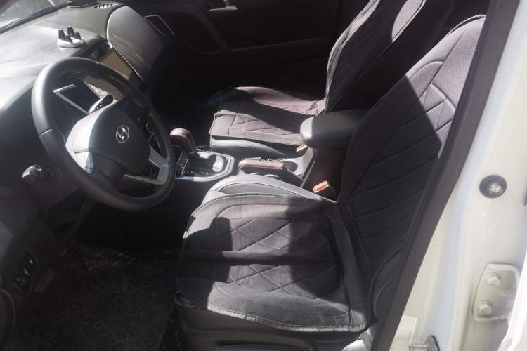 Used Hyundai ix25 2015 1.6L Automatic Two-Wheel Drive Smart GLS Trim Left Front Seat